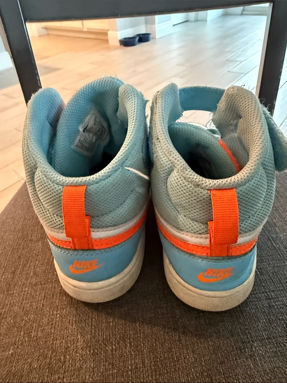 Nike Kids High-Top Sneakers in Light Blue, White and Orange Y2